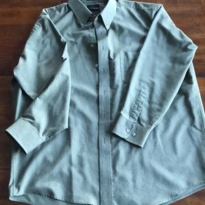 Bill Blass wrinkle free Oxford (green)